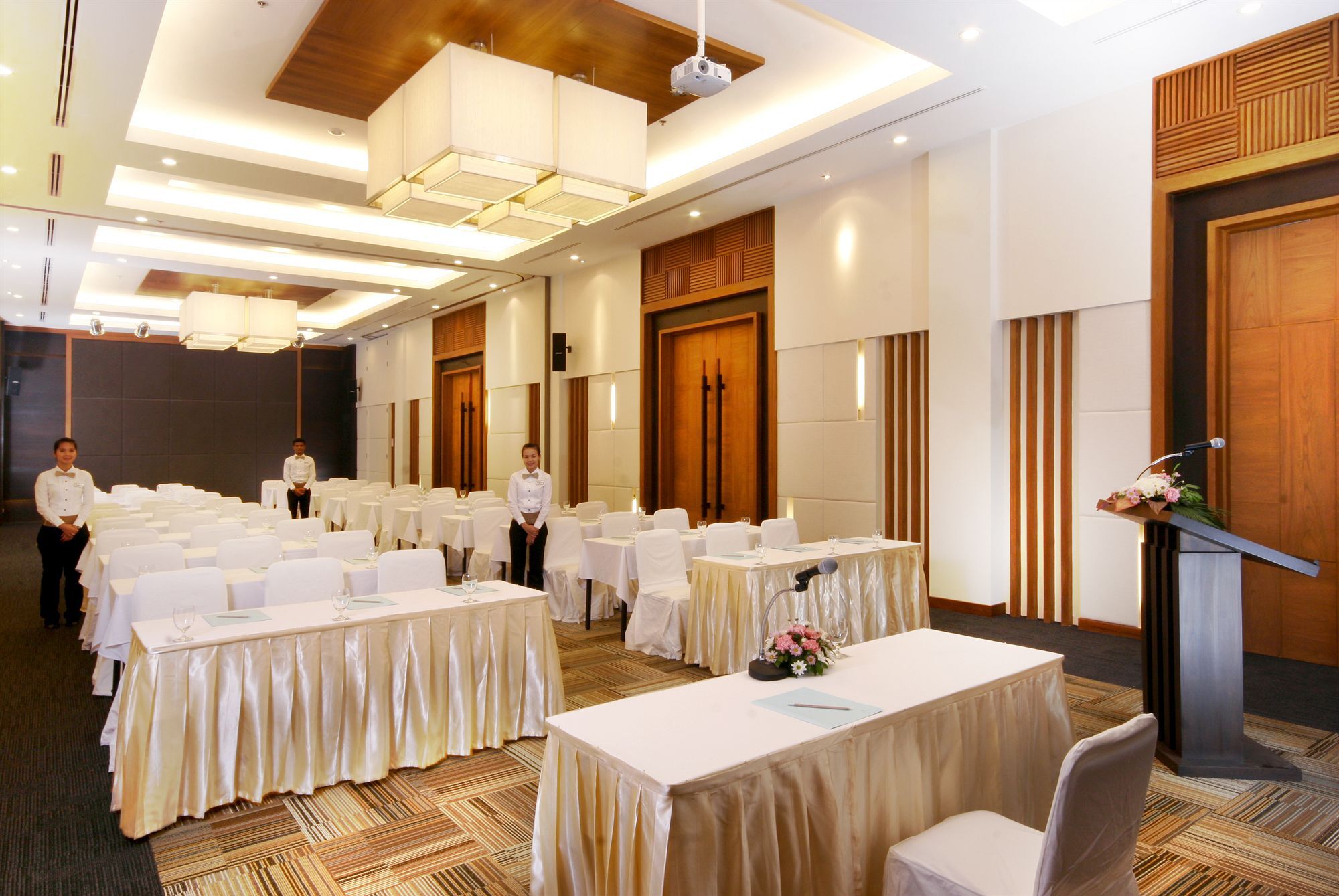 Kantary Hotel Ayutthaya Exteriör bild