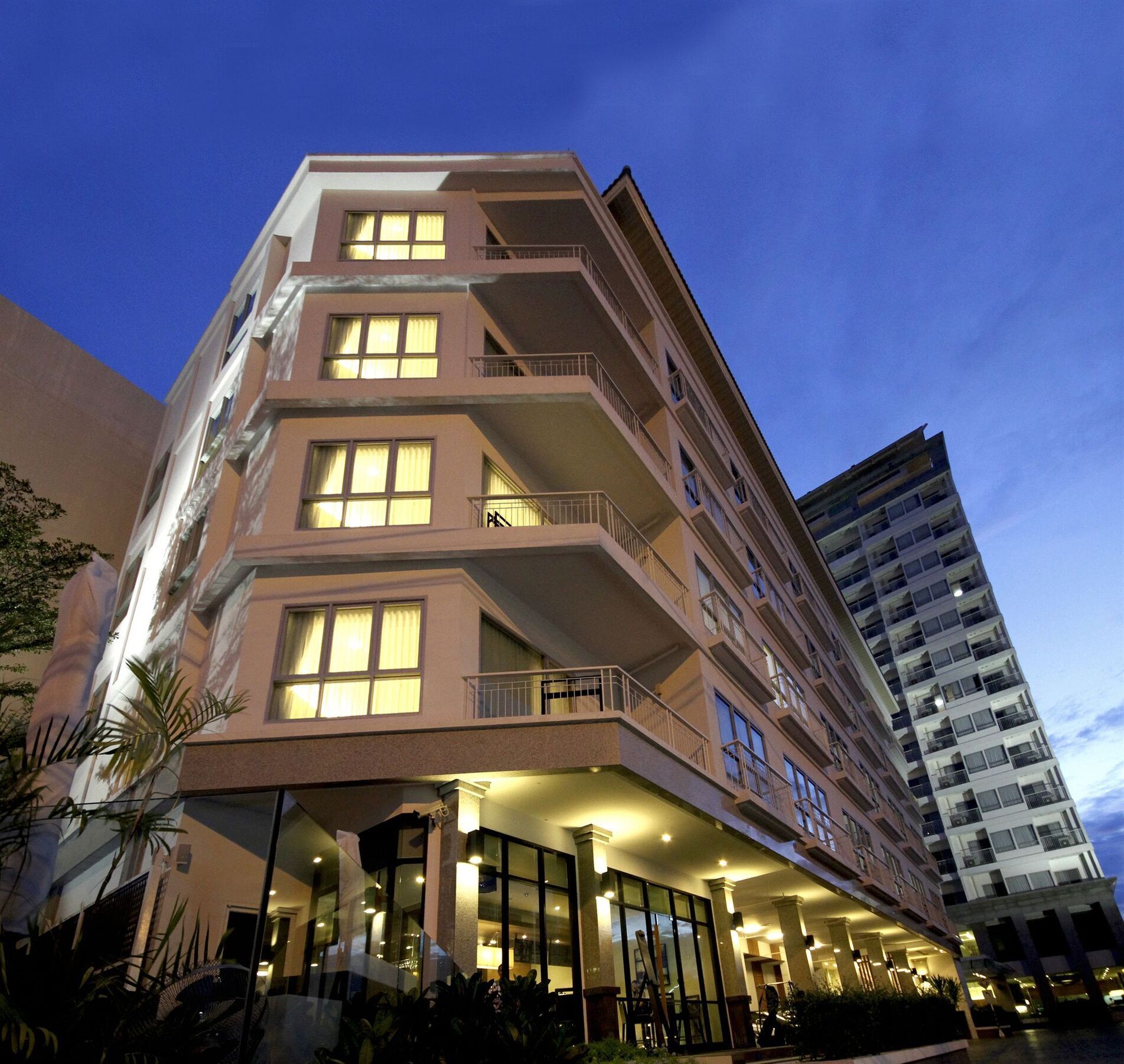 Kantary Hotel Ayutthaya Exteriör bild