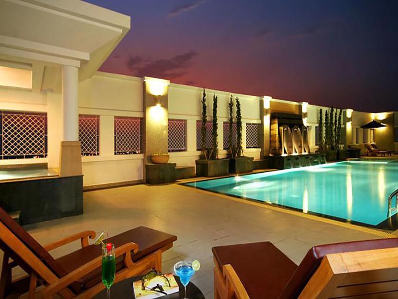 Kantary Hotel Ayutthaya Exteriör bild